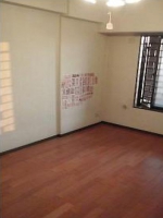 落ち着いた木目で、とっても柔らかい雰囲気のお部屋に生まれ変わ